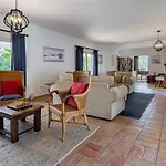 Quinta Dos Capinhas