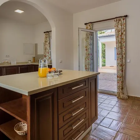 Quinta Dos Capinhas Villa *