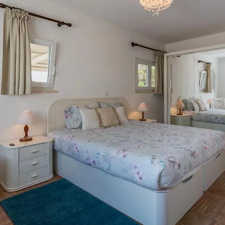 Luxury With Pool In Vineyard Near The *