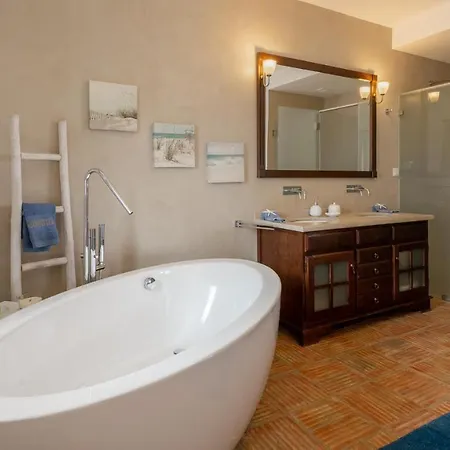 Luxury With Pool In Vineyard Near The * Porches (Algarve)