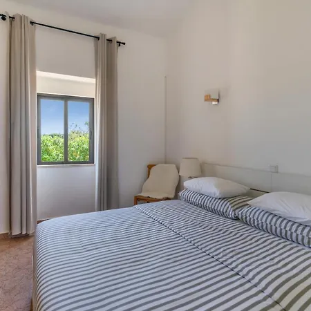 Quinta Dos Capinhas - Luxury Villa With Pool In Vineyard Porches (Algarve)